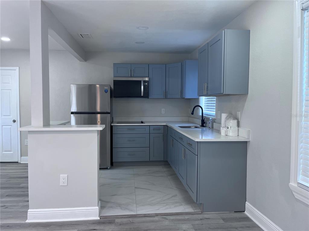 3215 West Pine Street Tampa, FL 33607 - Photo 4 of 8