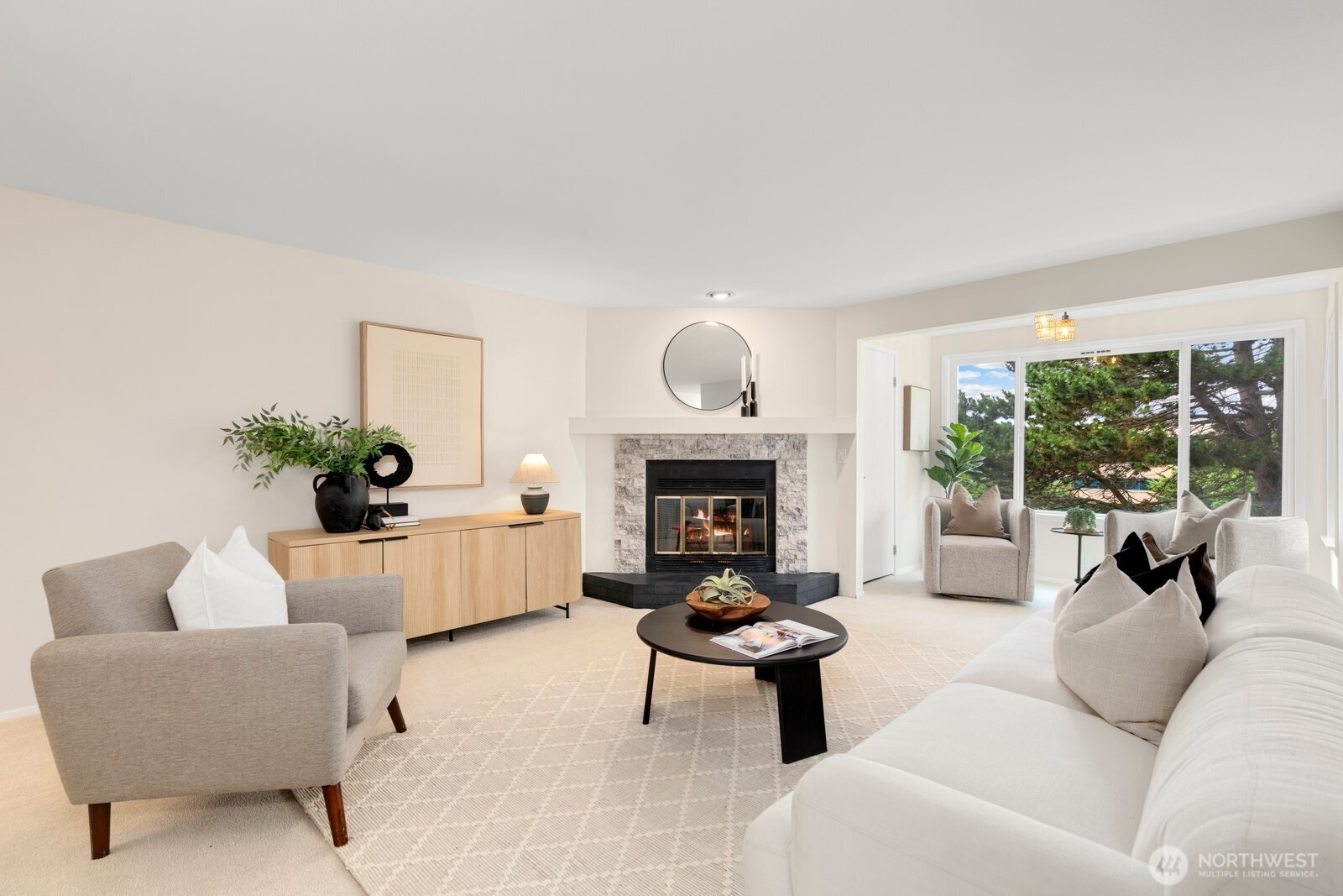 150 Northeast 95th Street, Unit 302 Seattle, WA 98115 - Photo 3 of 28