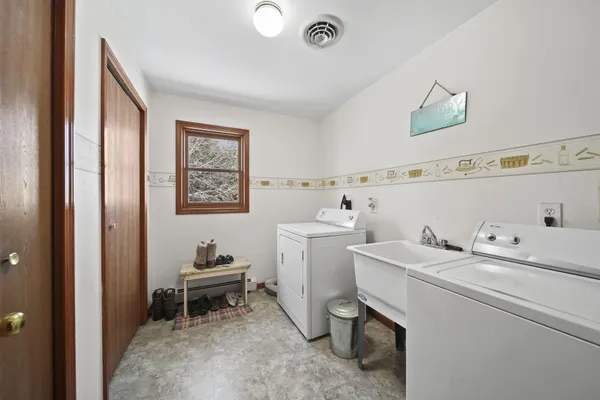 $280,000 | 11970 Swan View Drive, Brooklyn, MI 49230