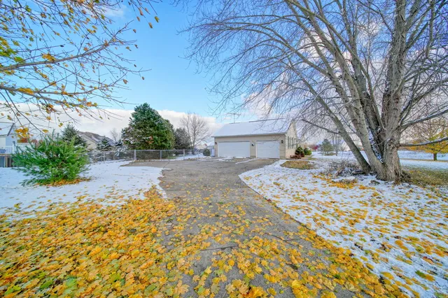 $295,900 | 11970 Swan View Drive, Brooklyn, MI 49230