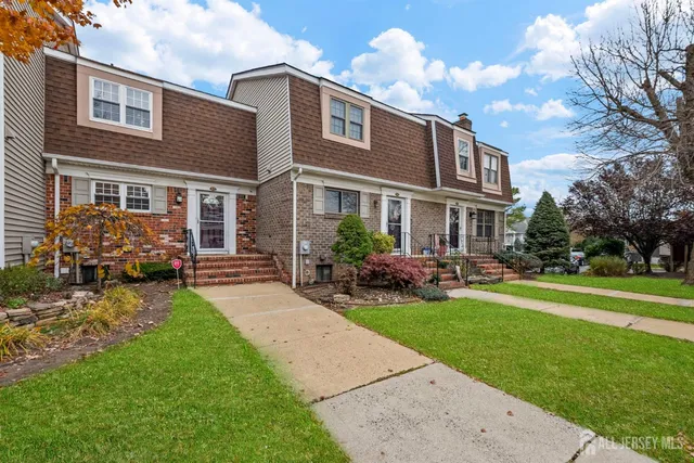 $475,000 | 46 Parsler Place, Fords, NJ 08863