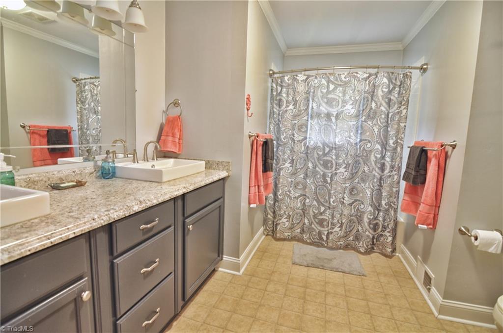 254 Salem Road Lexington, NC 27295 - Photo 8 of 30 Gallery Image 8