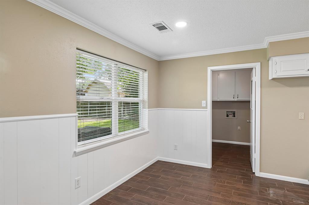 1707 Park Ridge Terrace Arlington, TX 76012 - Photo 14 of 40