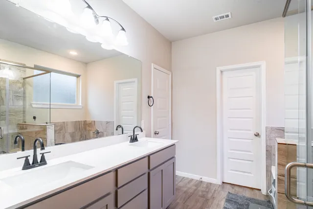 $450,000 | 5296 Latigo Court, Alvin, TX 77511