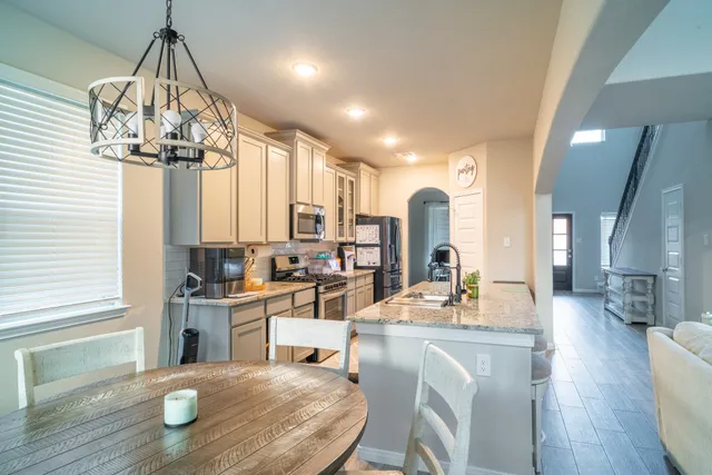 $450,000 | 5296 Latigo Court, Alvin, TX 77511