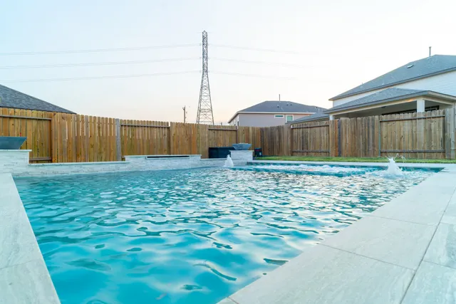 $450,000 | 5296 Latigo Court, Alvin, TX 77511