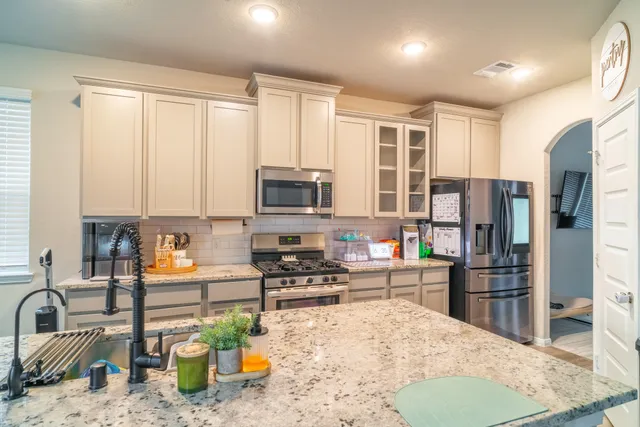 $450,000 | 5296 Latigo Court, Alvin, TX 77511