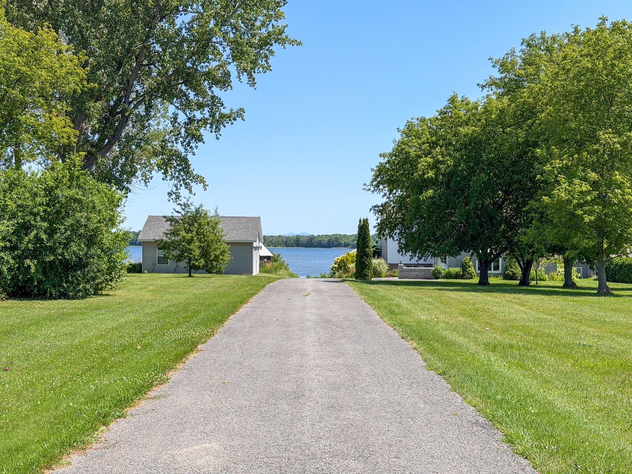 17 Dumont Road Champlain, NY 12919 - Photo 3 of 68 Gallery Image 3
