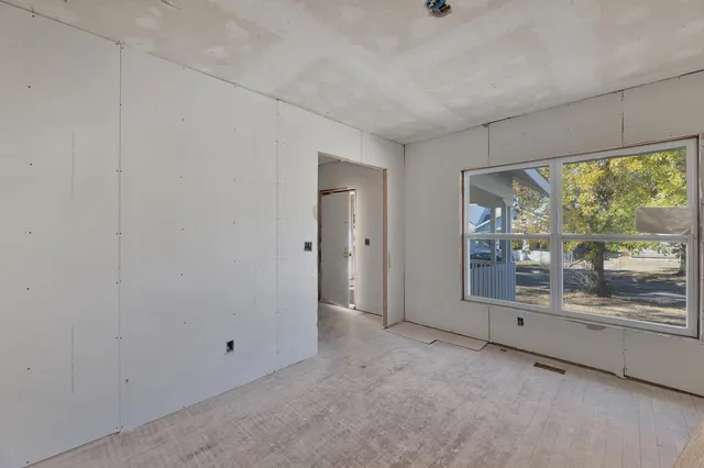 $72,500 | 1428 North Lorraine Avenue, Wichita, KS 67214