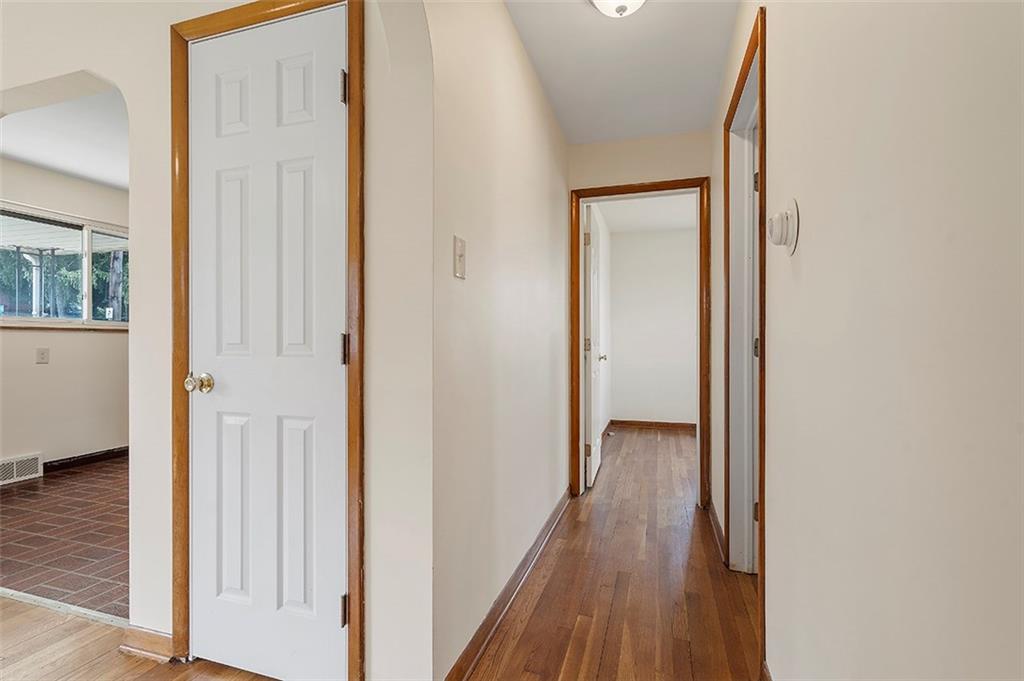 2314 Kane Road Aliquippa, PA 15001 - Photo 11 of 25 Gallery Image 11