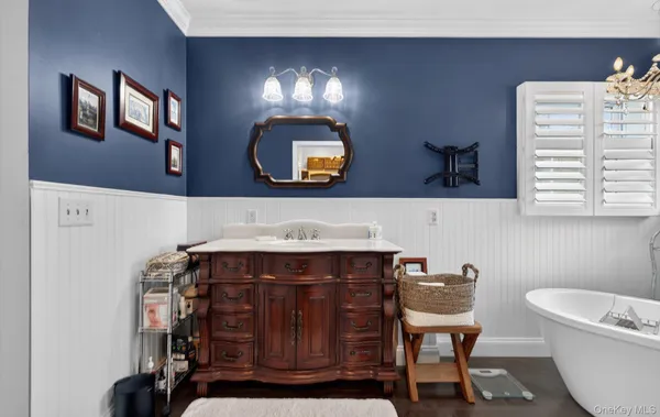 $1,450,000 | 108 Awixa Avenue, Bay Shore, NY 11706