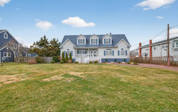 $1,450,000 | 108 Awixa Avenue, Bay Shore, NY 11706