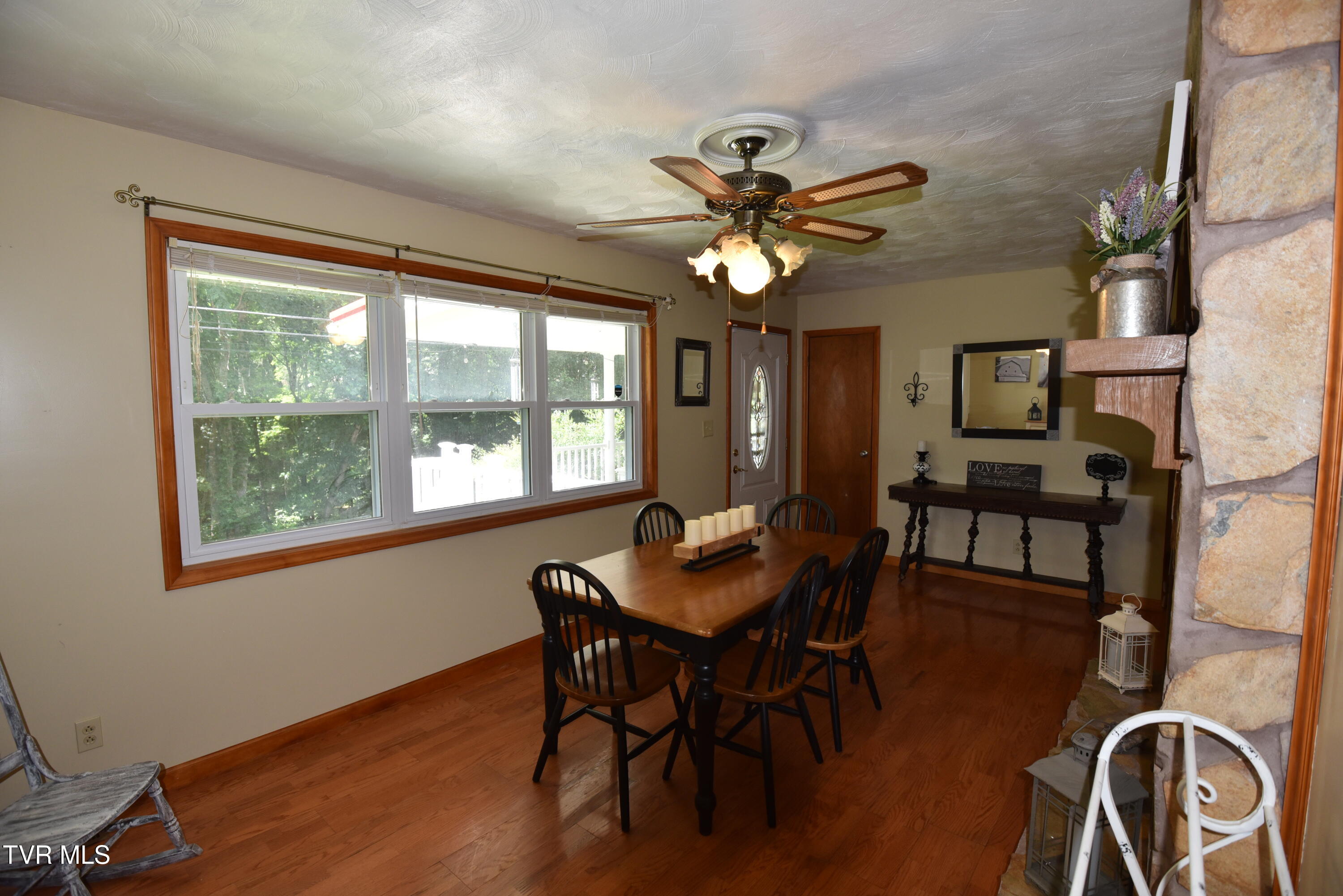 127 Sewanee Road Johnson City, TN 37601 - Photo 10 of 31 DSC_5616
