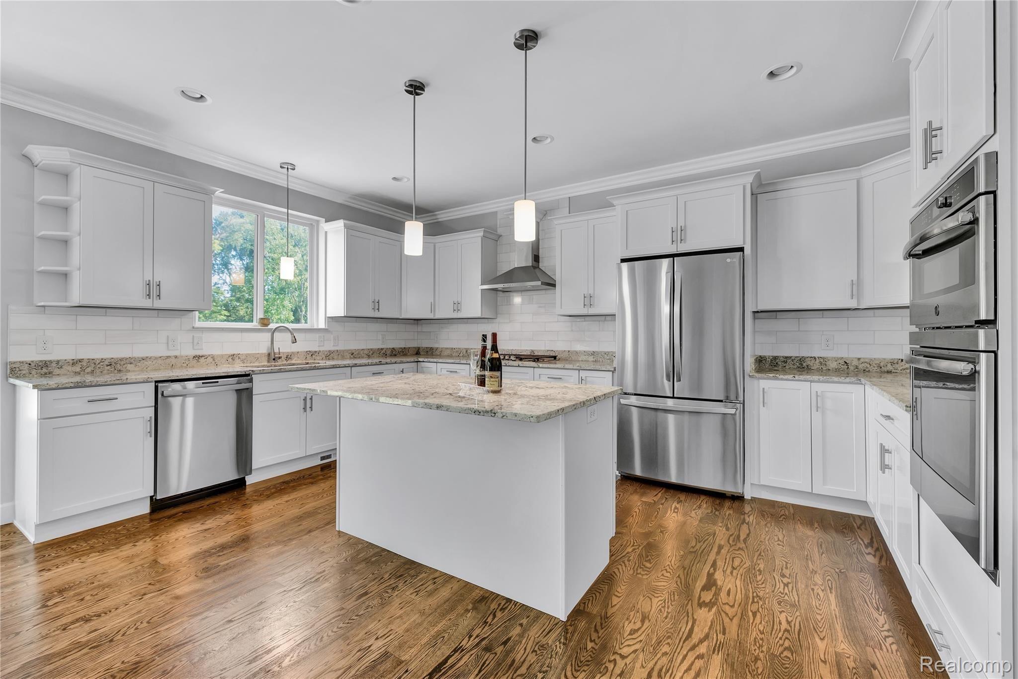 795 East Long Lake Road Troy, MI 48085 - Photo 13 of 32 12 Kitchen.jpg