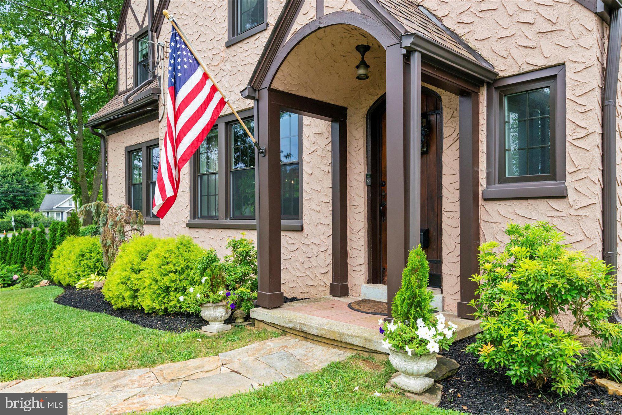 10 North Concord Road West Chester, PA 19382 - Photo 3 of 60