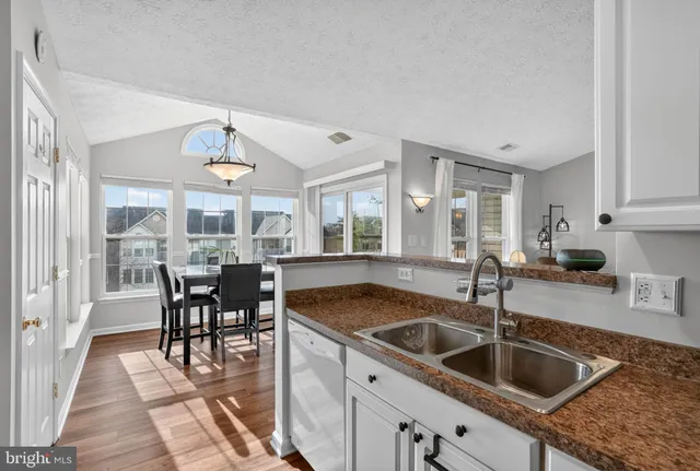 $325,000 | 2443 Blue Spring Court, Unit 302, Odenton, MD 21113