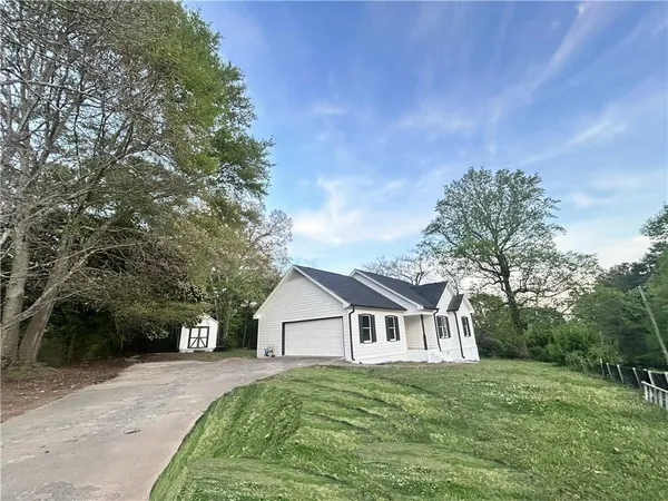 $2,100 | 3590 Chamblee Gap Road, Cumming, GA 30040