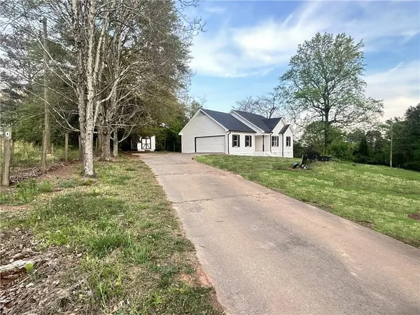 $2,100 | 3590 Chamblee Gap Road, Cumming, GA 30040