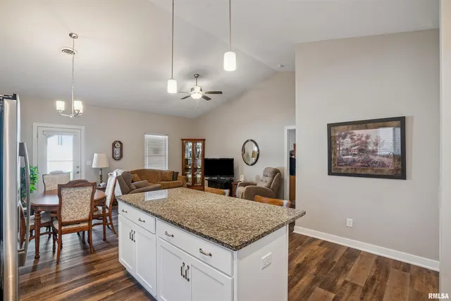 $249,900 | 2406 13th Street, Silvis, IL 61282