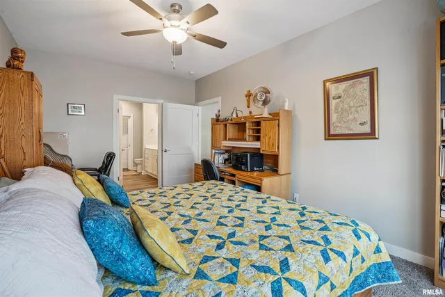 $249,900 | 2406 13th Street, Silvis, IL 61282