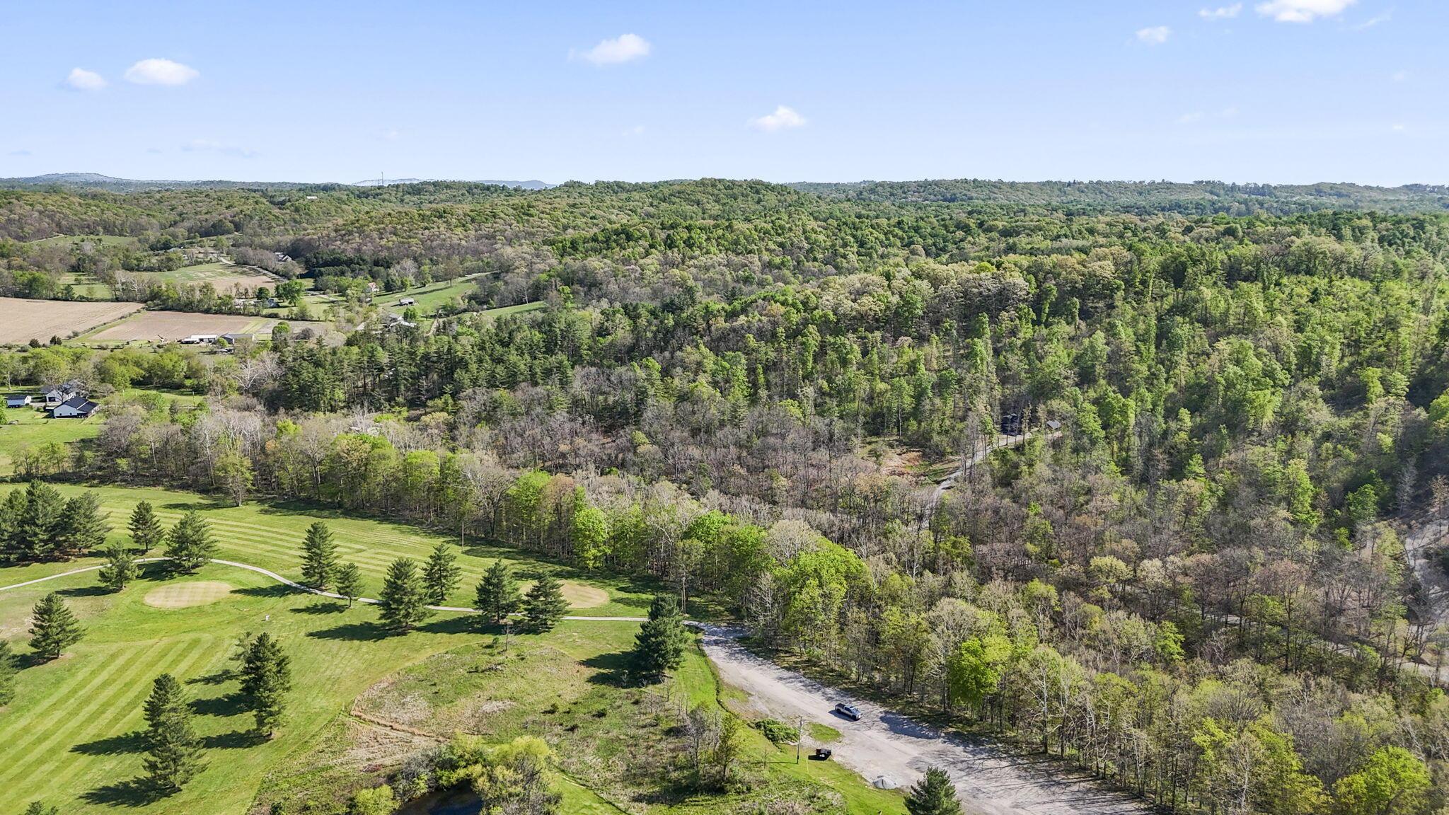 1588 Debord Road Chillicothe, OH 45601 - Photo 21 of 33 24-web-or-mls-DJI_20260423101009_0030_D
