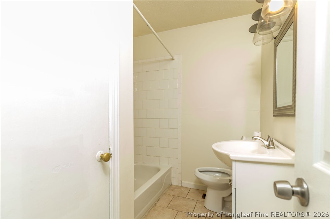 205 South 7th Street Spring Lake, NC 28390 - Photo 17 of 26
