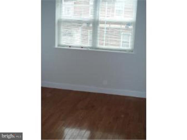 230 West Ritner Street Philadelphia, PA 19148 - Photo 3 of 11 Living Room
