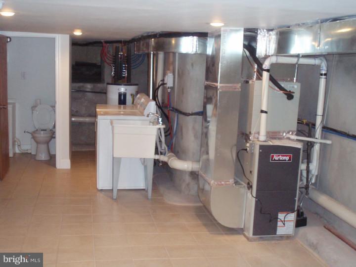230 West Ritner Street Philadelphia, PA 19148 - Photo 7 of 11 Basement
