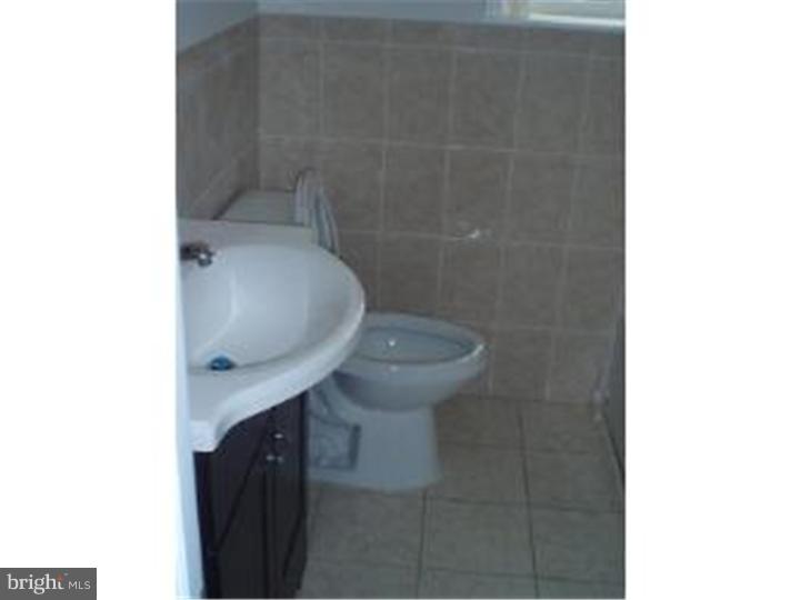 230 West Ritner Street Philadelphia, PA 19148 - Photo 9 of 11 Bathroom