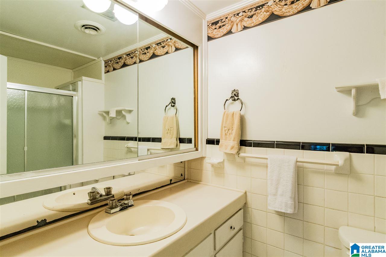 926 Pine Hill Road Birmingham, AL 35235 - Photo 24 of 47