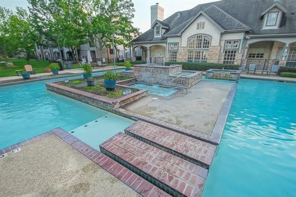 $1,250 | 350 Emerald Forest Boulevard, Unit 11201, Covington, LA 70433