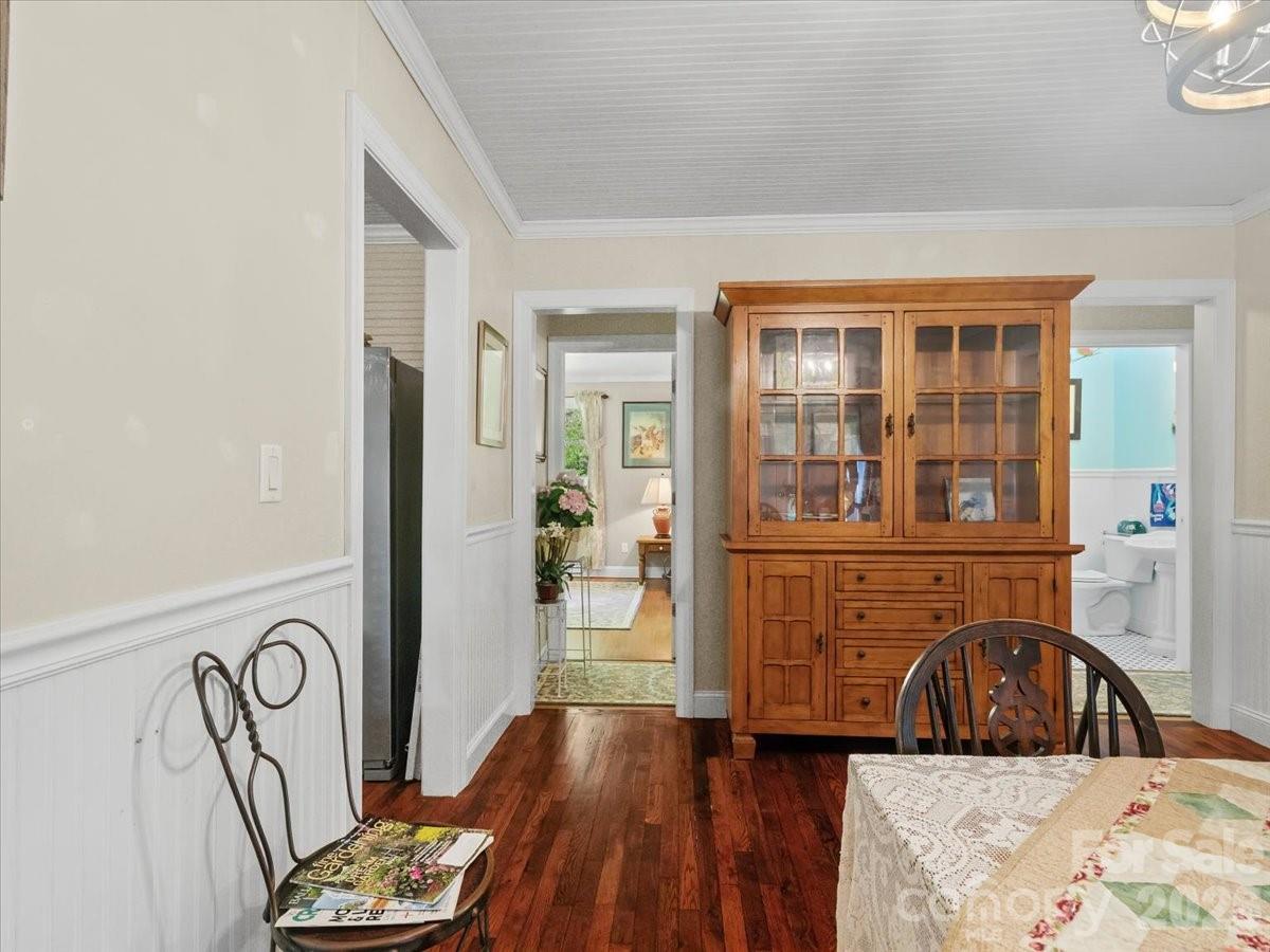9130 Double Island Road Green Mountain, NC 28740 - Photo 10 of 40