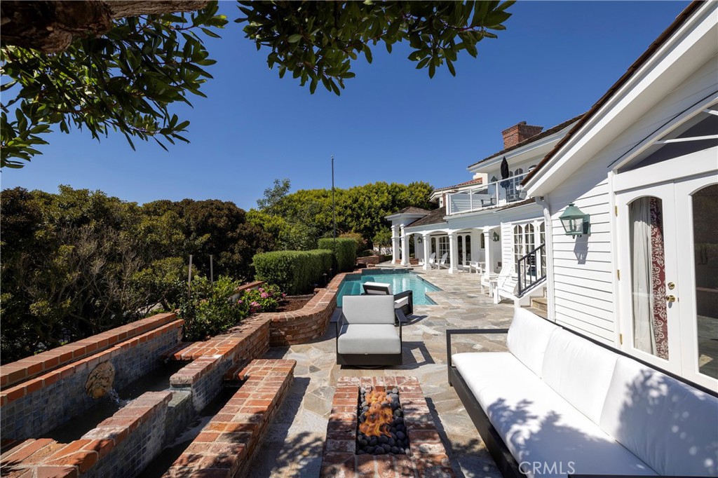 8 Rockingham Drive Newport Beach, CA 92660 - Photo 16 of 17