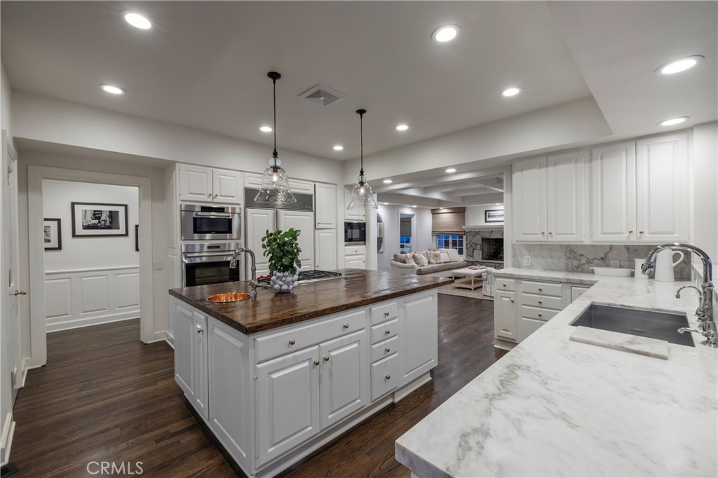 8 Rockingham Drive Newport Beach, CA 92660 - Photo 7 of 17