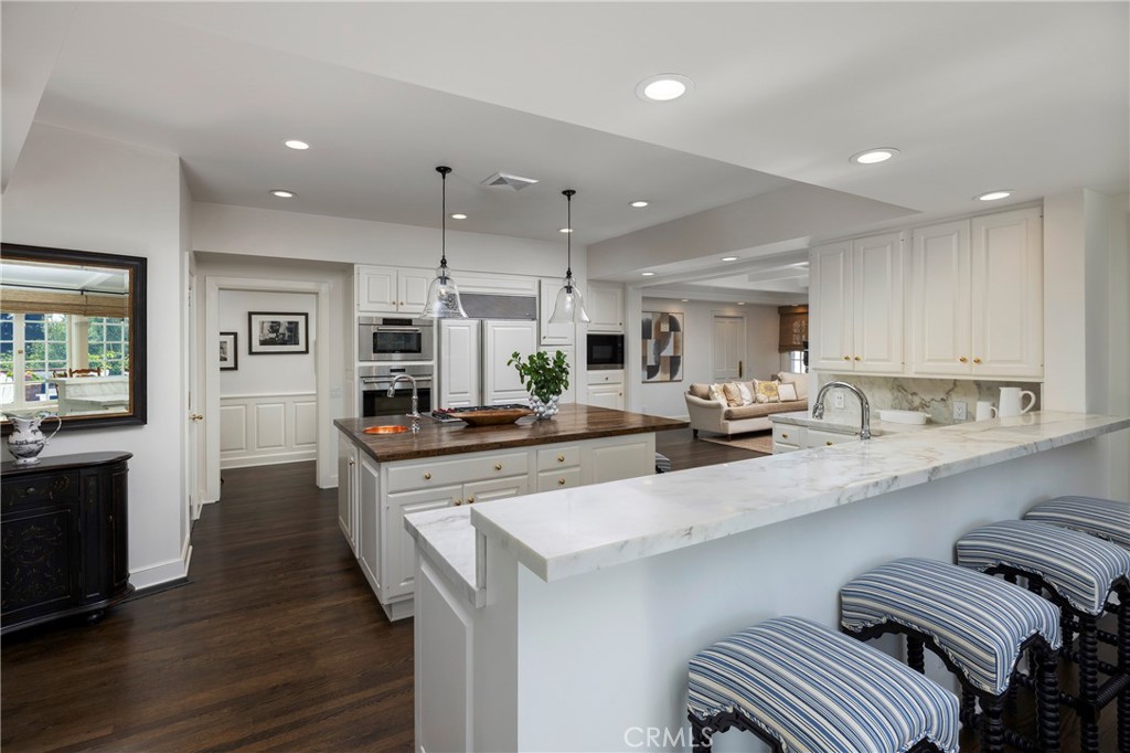 8 Rockingham Drive Newport Beach, CA 92660 - Photo 8 of 17