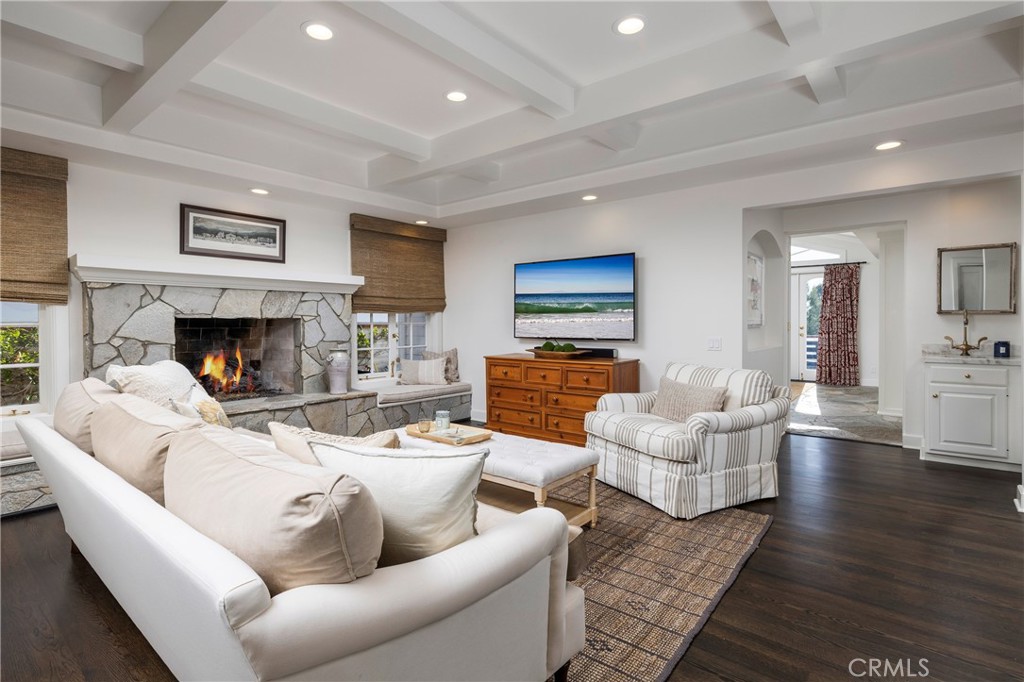 8 Rockingham Drive Newport Beach, CA 92660 - Photo 9 of 17