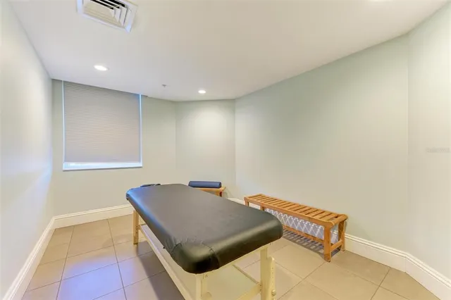 $515,000 | 800 North Tamiami Trail, Unit 212, Sarasota, FL 34236