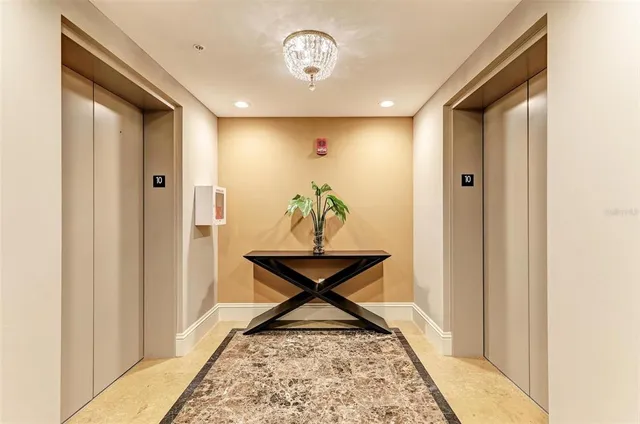 $515,000 | 800 North Tamiami Trail, Unit 212, Sarasota, FL 34236