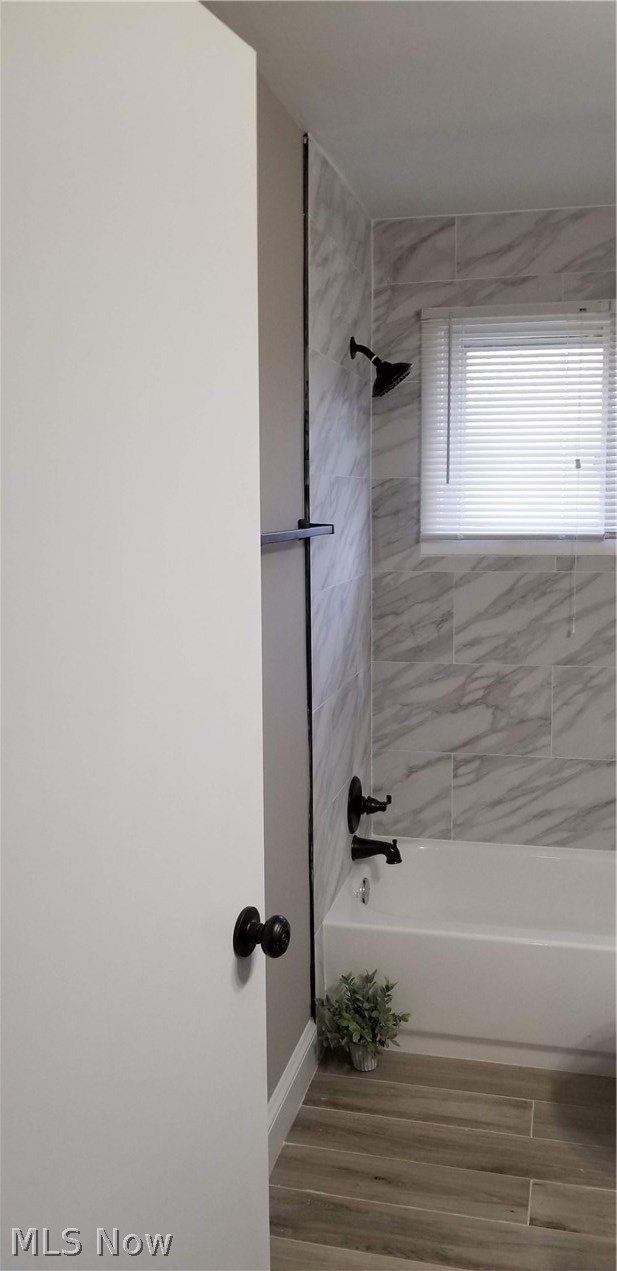 4314 Swaffield Drive Cleveland, OH 44121 - Photo 15 of 27