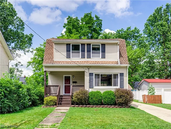 $209,500 | 2752 6th Street, Cuyahoga Falls, OH 44221