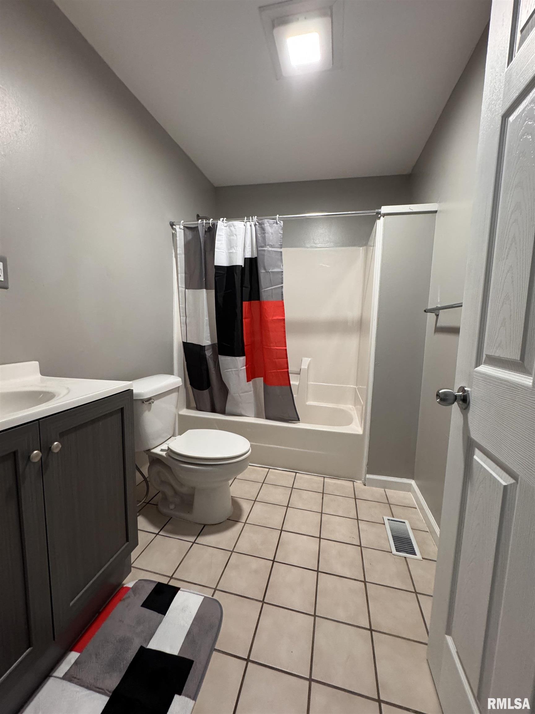 424 West Wheeler Street Macomb, IL 61455 - Photo 12 of 17