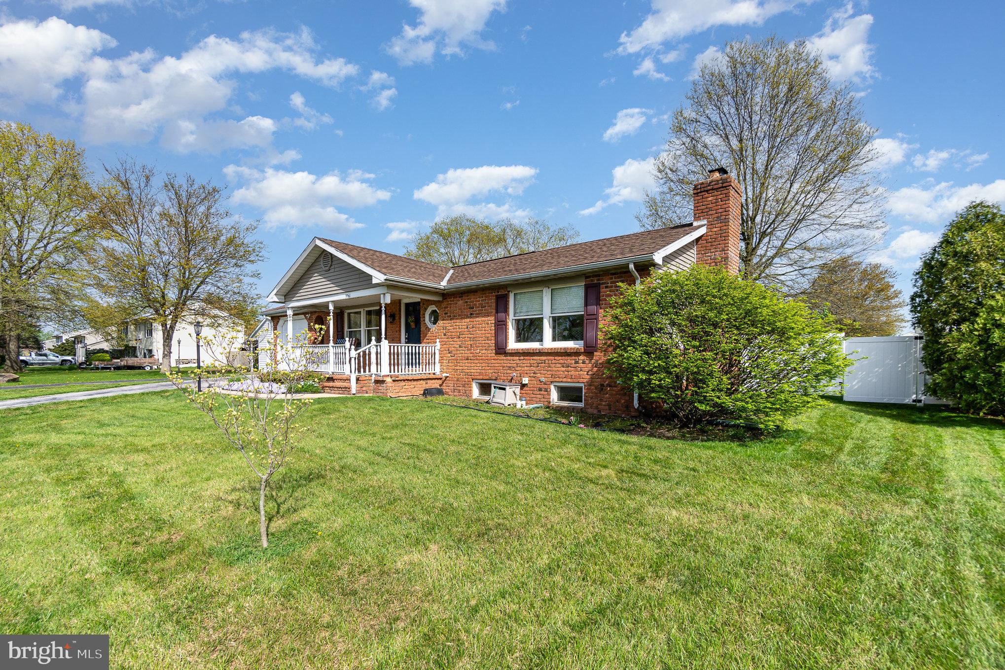 3061 Muirfield Road Dover, PA 17315 - Photo 3 of 25 Gallery Image 3