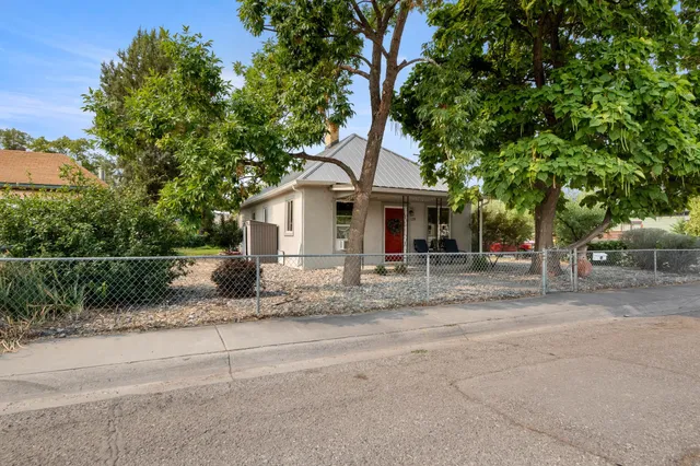 $439,000 | 139 West 6th Street, Palisade, CO 81526