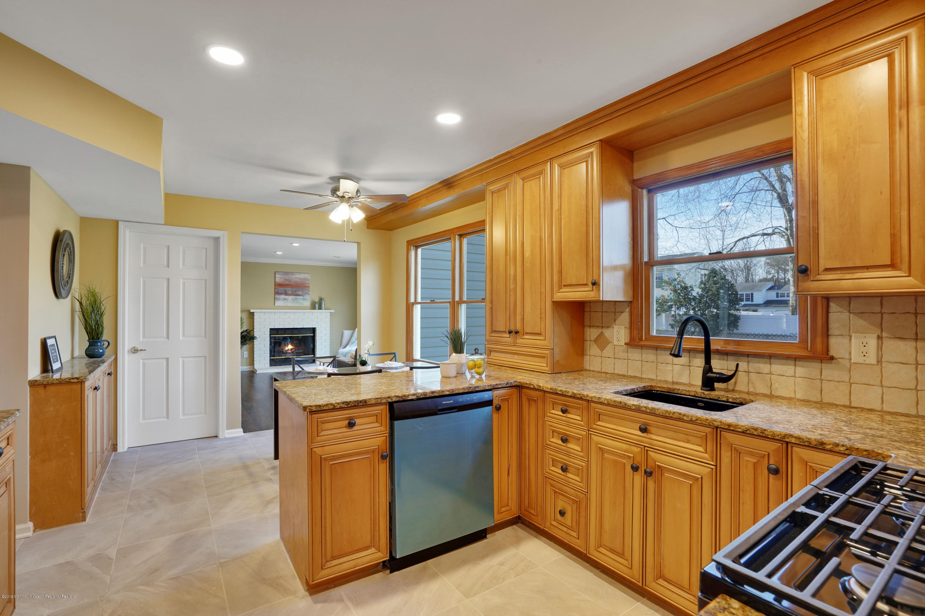 31 Peachstone Road Howell, NJ 07731 - Photo 19 of 40 019_mjb00141-mjb00145