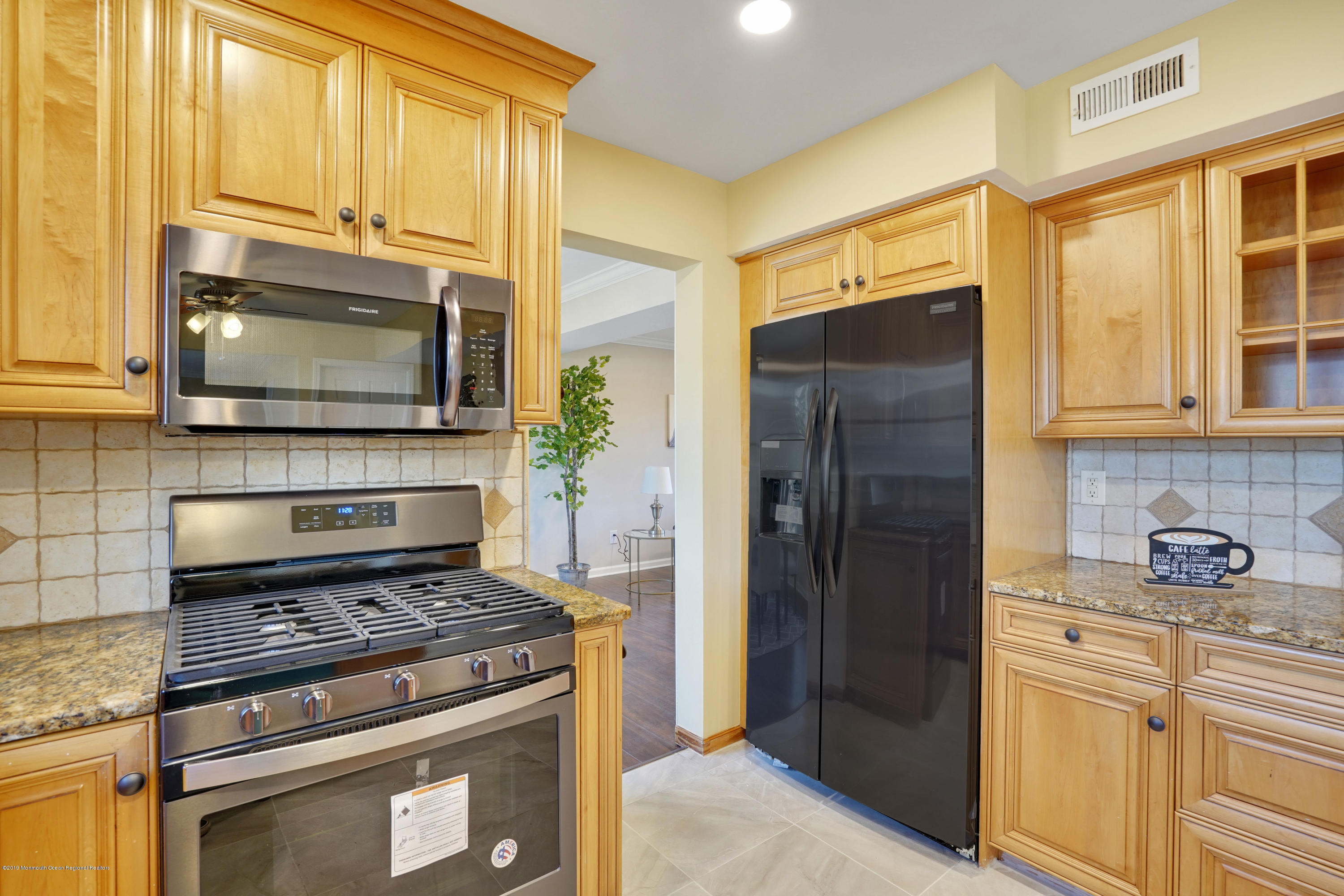 31 Peachstone Road Howell, NJ 07731 - Photo 21 of 40 021_mjb00151-mjb00155