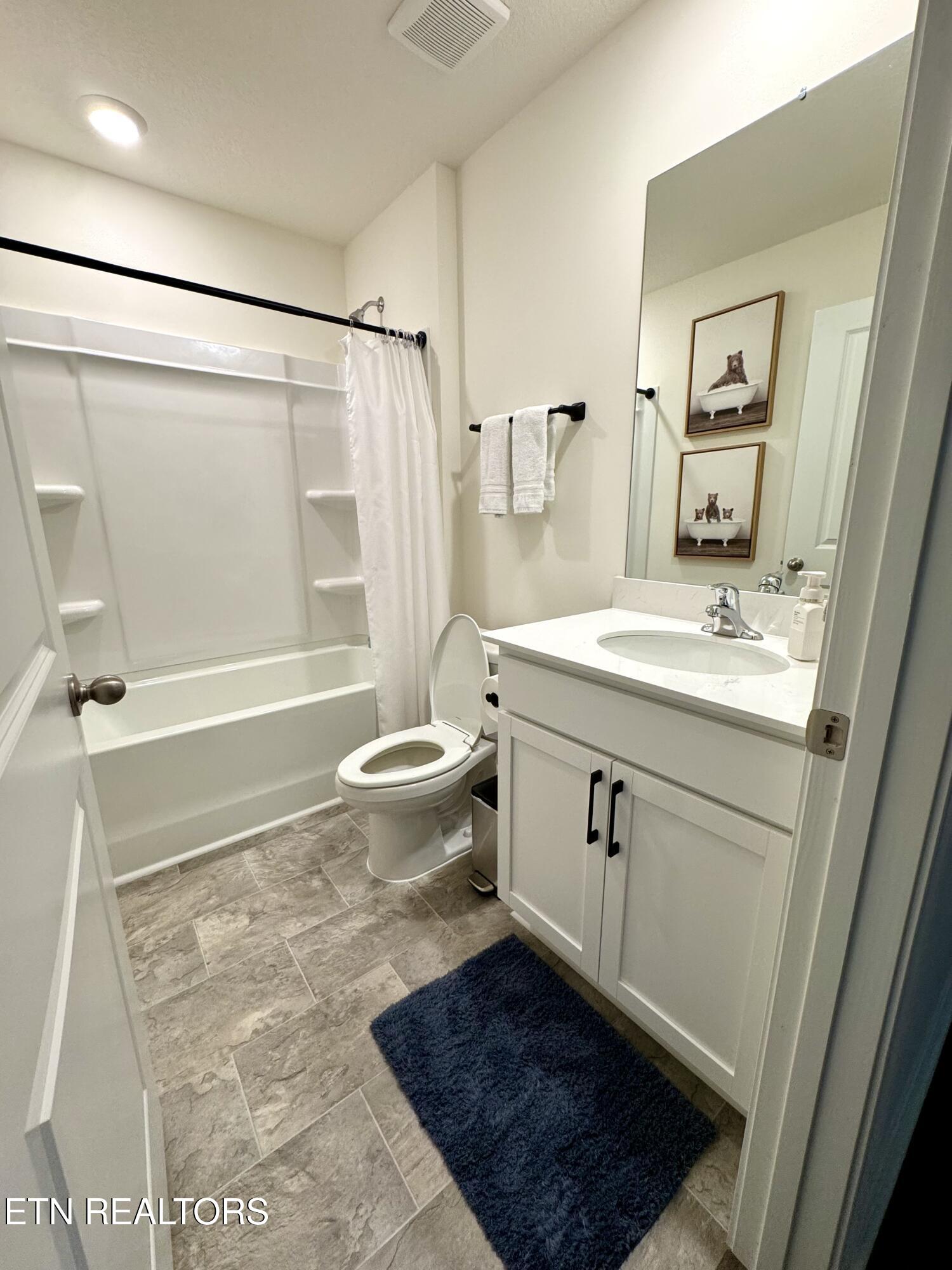 1241 Cherry Grove Greeneville, TN 37745 - Photo 3 of 21 IMG_5120