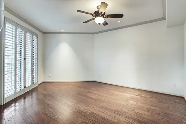 $220,000 | 5220 Weslayan Street, Unit 310, Houston, TX 77005