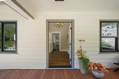 $1,485,000 | 5765 Manila Avenue, Oakland, CA 94618