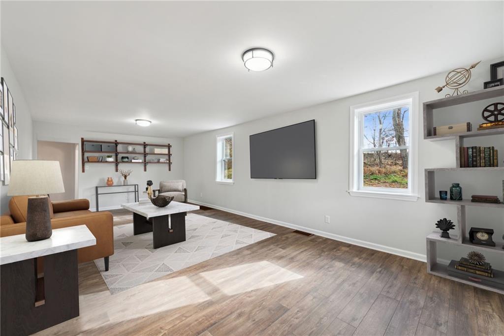 5130 Watters Road Lower Burrell, PA 15068 - Photo 7 of 48 Gallery Image 7
