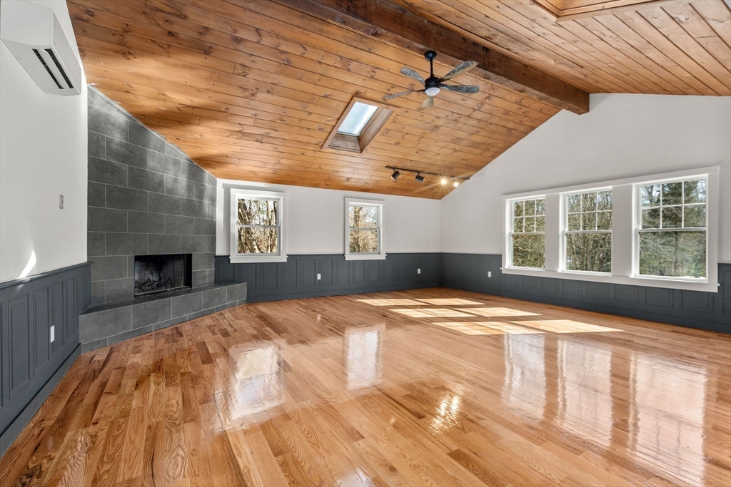 925 Washington Street Franklin, MA 02038 - Photo 13 of 29